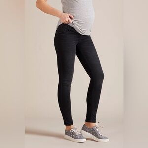 NWT A Pea in the Pod Luxe Essentials Denim LED Black Addison Ankle Skinny Jeans